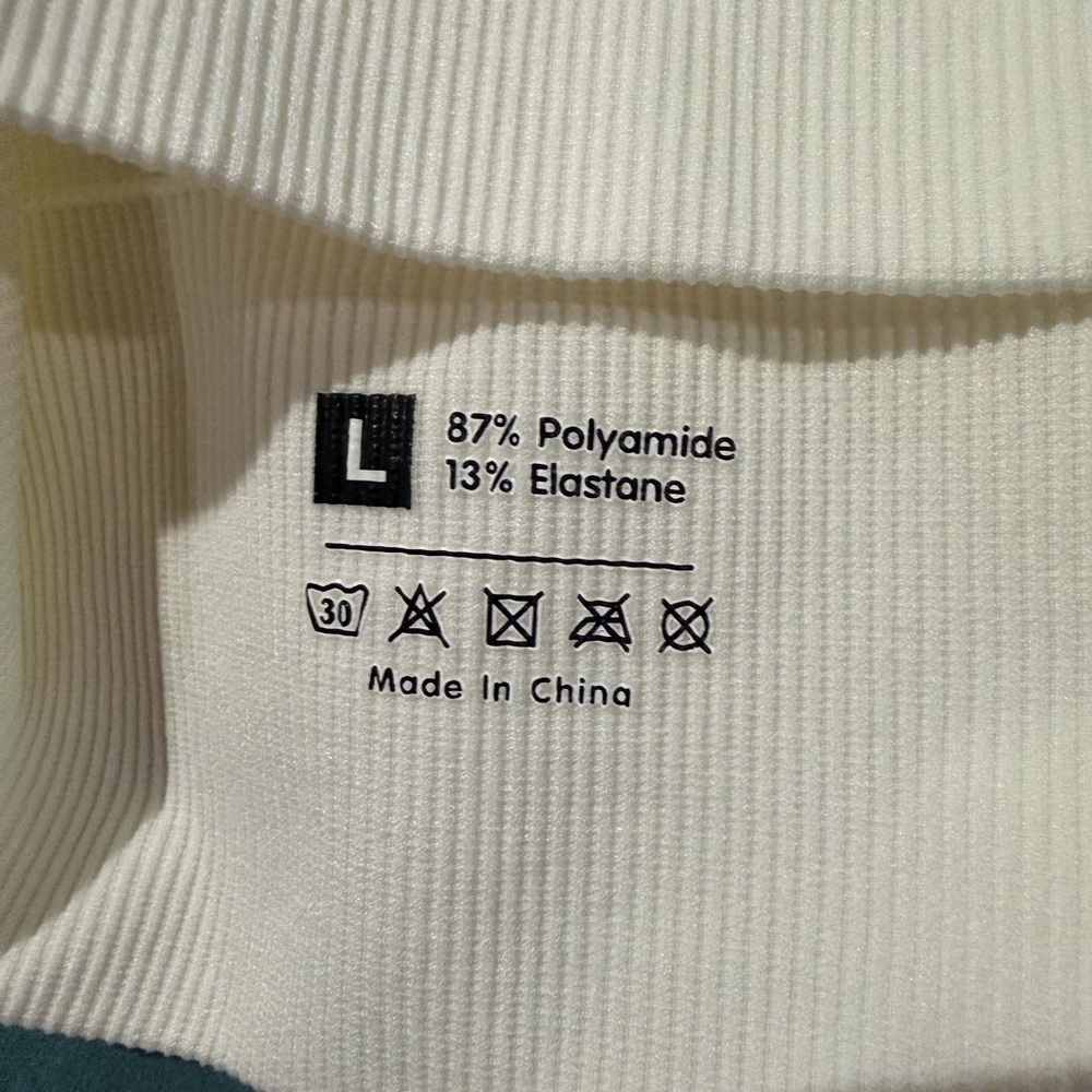 White Seamless Ribbed Top - Picture 4 of 4